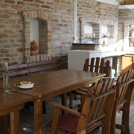 Peterfia Panzio Guest house