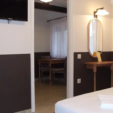 Peterfia Panzio Guest house
