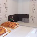 Affittacamere Péterfia Panzió 3*