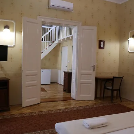 Peterfia Panzio 데브레첸