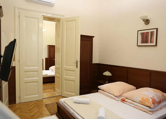 Peterfia Panzio 게스트하우스 3*