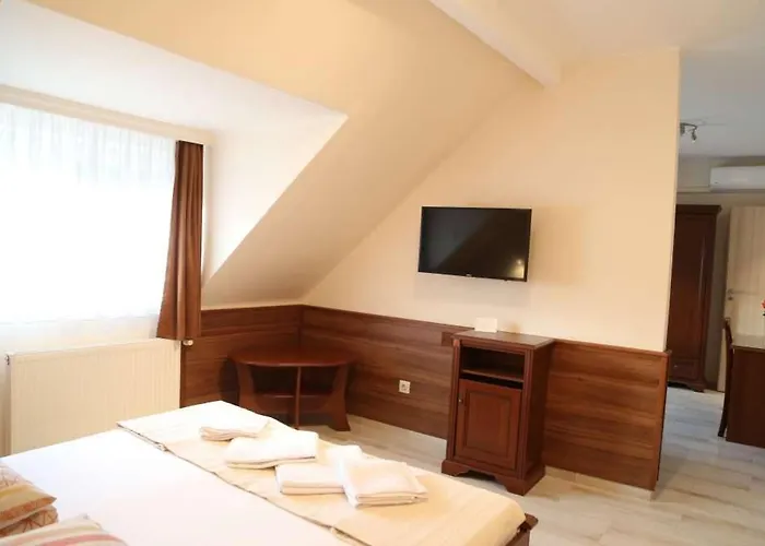 Peterfia Panzio 게스트하우스